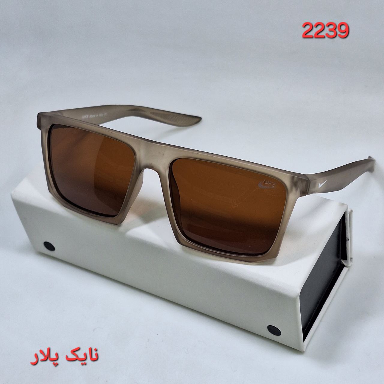 حجم دهنده لب