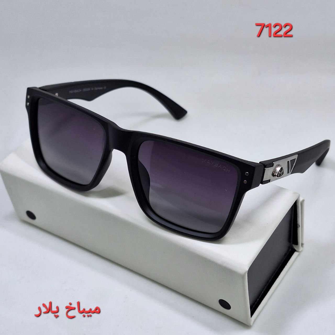 حجم دهنده لب
