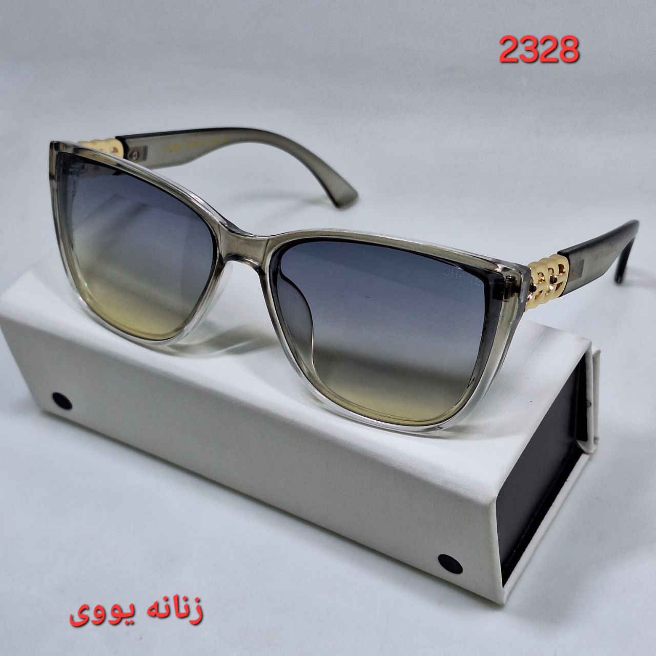 حجم دهنده لب