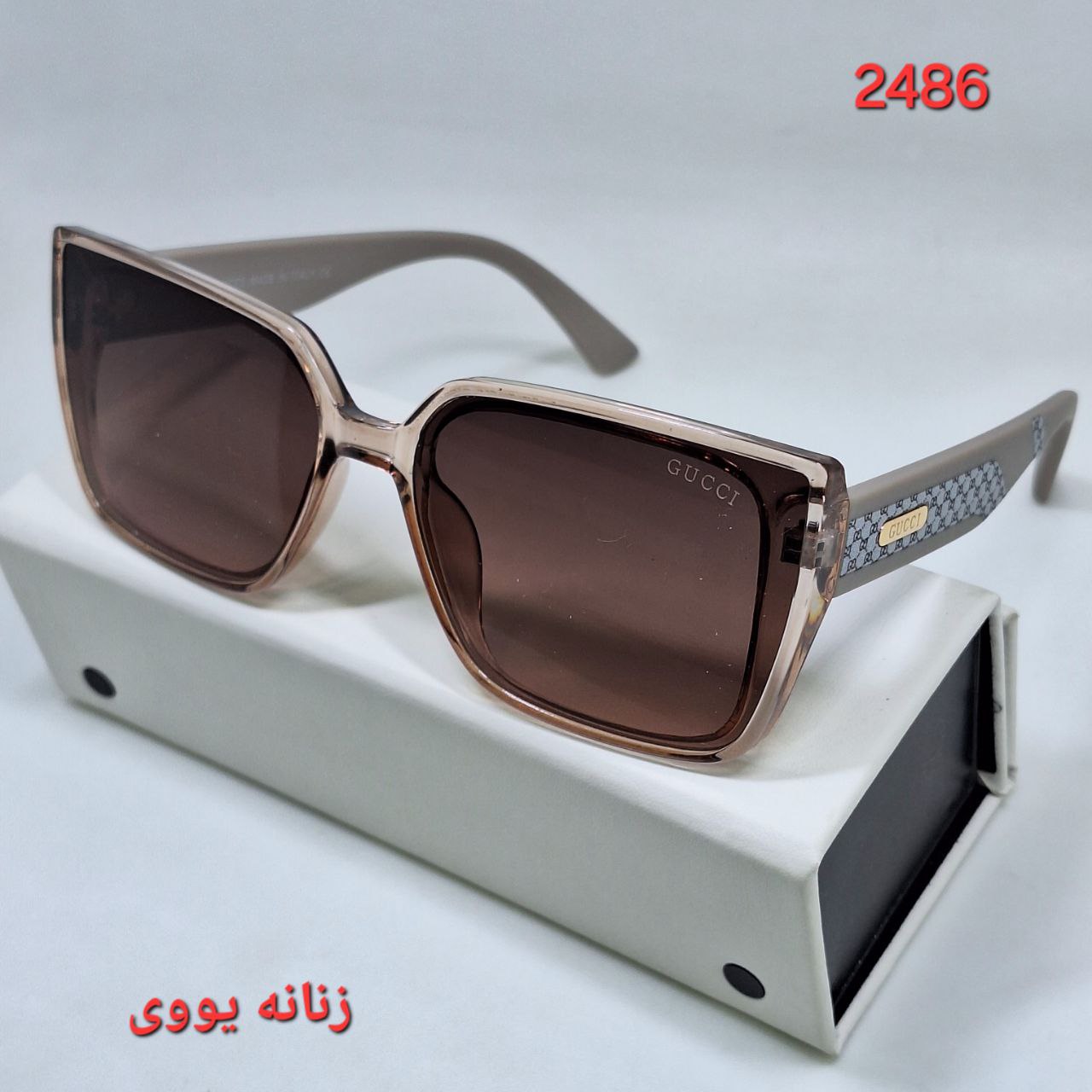 حجم دهنده لب