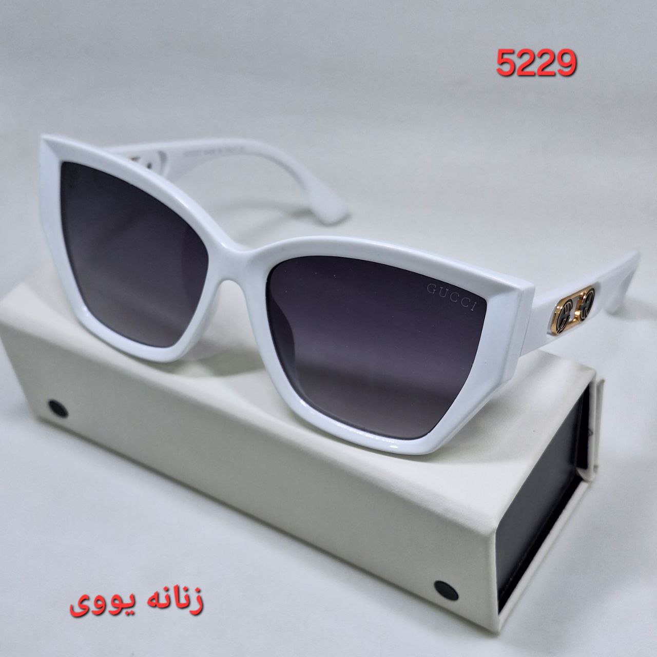 حجم دهنده لب