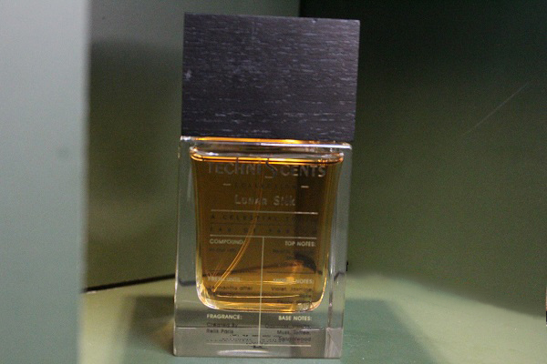 Techni Scents(Lunar Silk) - کد: 0049